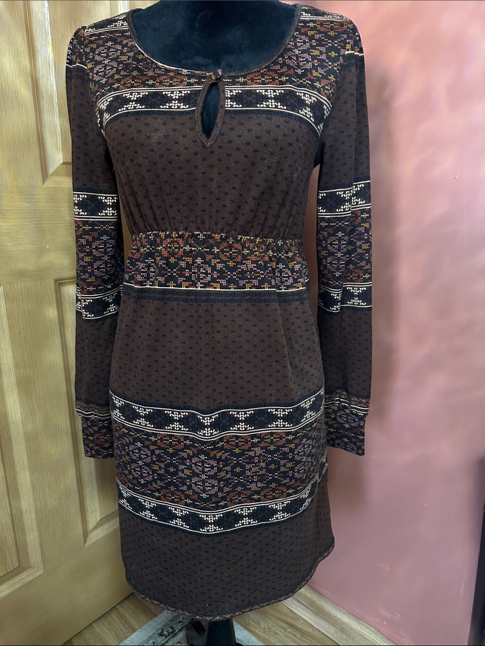 Speechless Brown Patterned Long-Sleeve Dress with Multicolor Accents